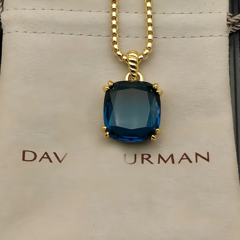 2025 Nuevo DY Classic Love Star Collar con colgante de perlas Temperamento Joyería exquisita y elegante Adecuado para cualquier ocasión