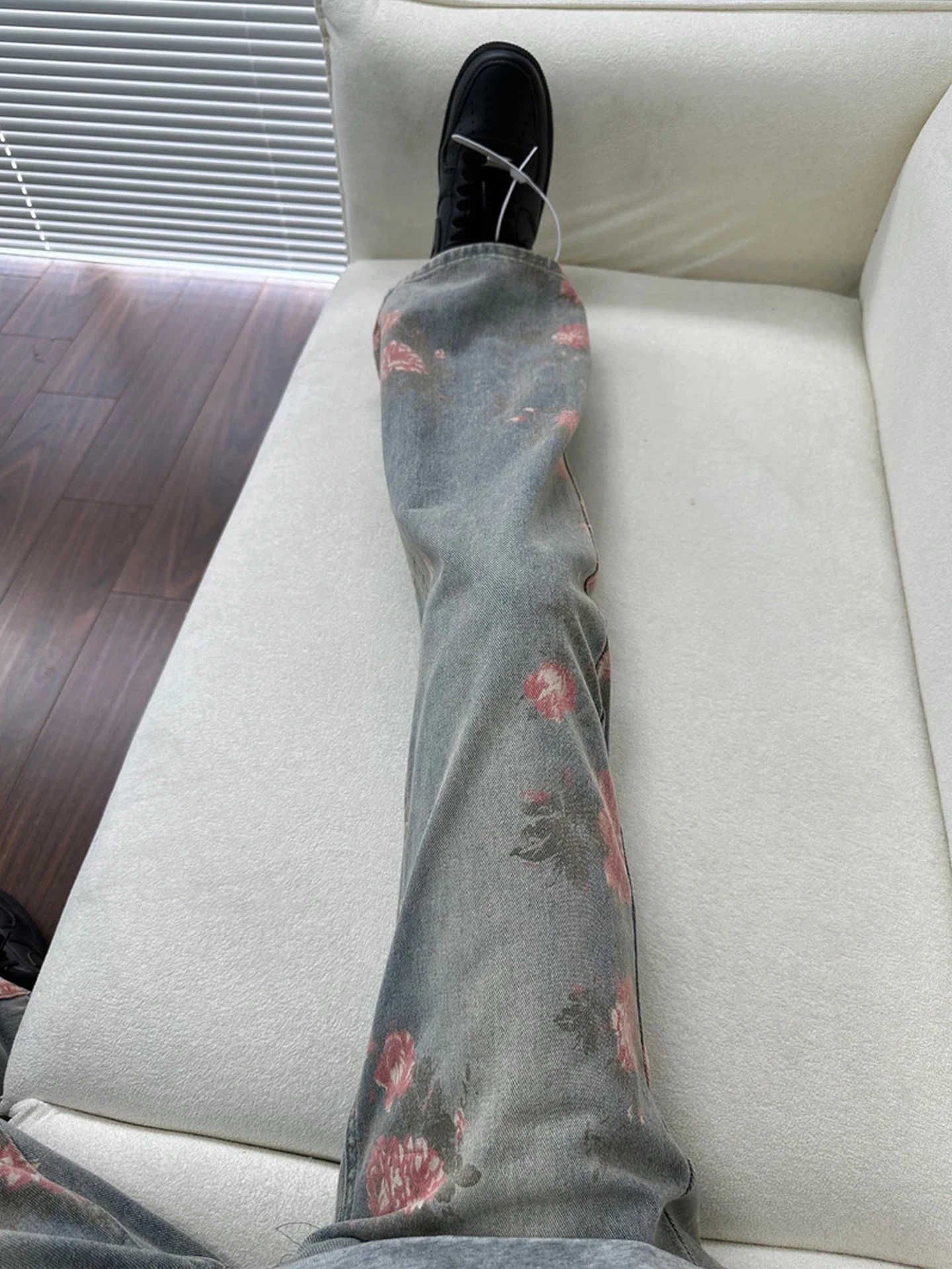 

Мужские летние тонкие джинсы с принтом ретро-синих пионов, модные, в стиле High Street, с легким расклешением, прямые, из денима, в американском стиле