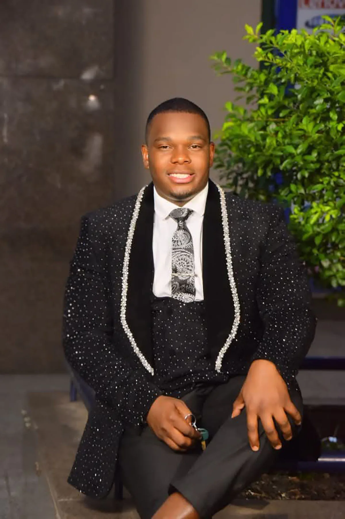 مطرزة ملابس العريس كريستال الديكور 3 قطع شال التلبيب رجل معطف الزفاف الأعمال الرسمية مأدبة وتتسابق مخصصة