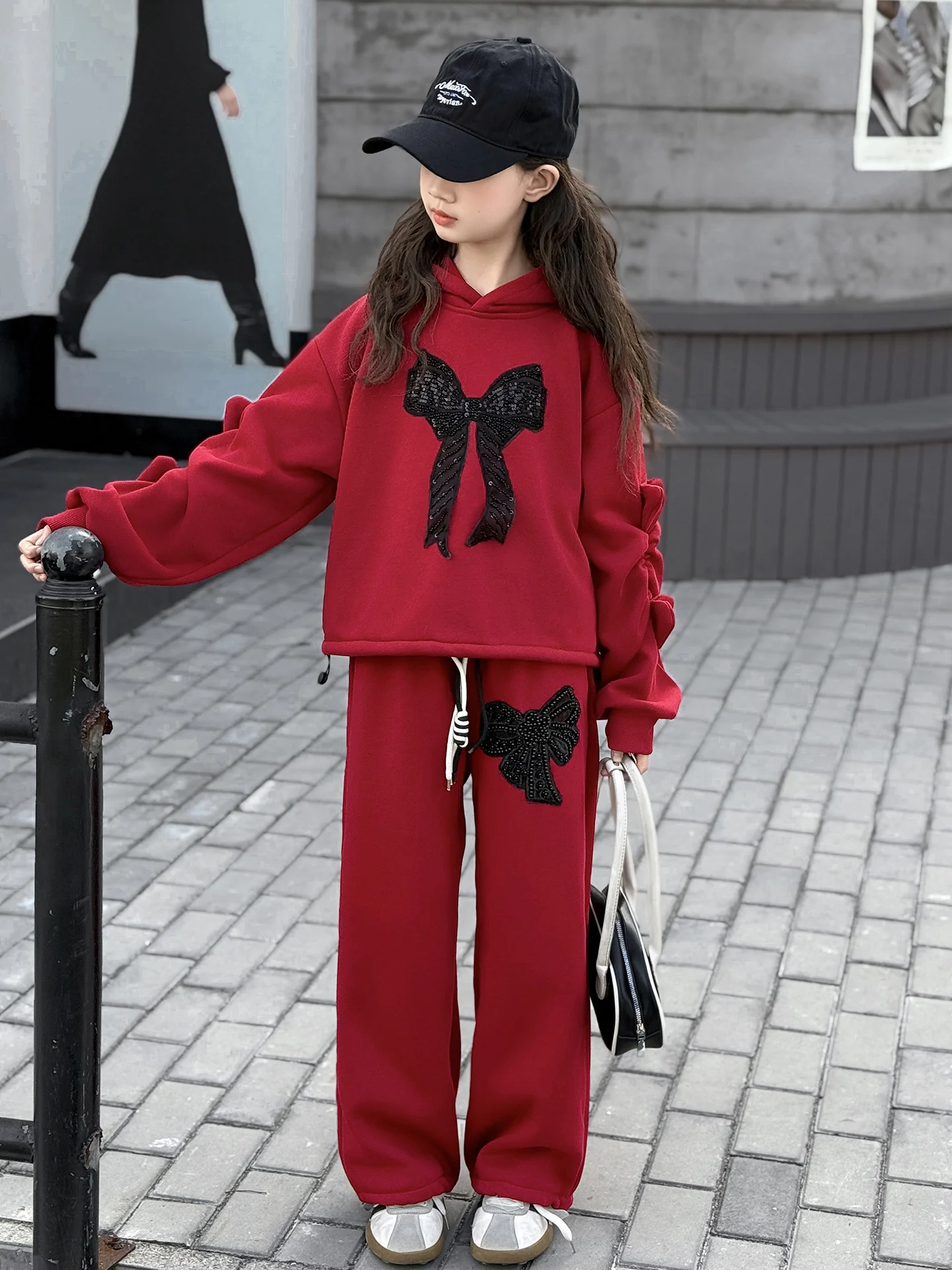 

Комплект для девочек: утепленный флисовый свитшот и широкие брюки в корейском стиле, осенне-зимний, модный, из двух предметов