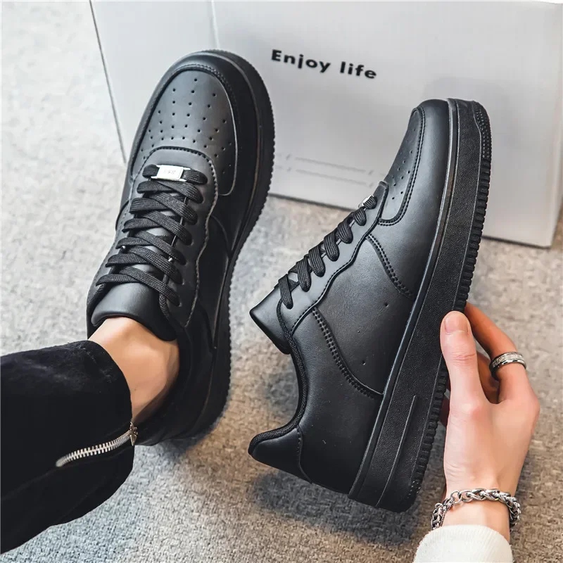 Men's Summer Breathable Casual Shoes Black Air Force Sports One Black Kitchen Trendy Shoes Rubber Outsole Comfortable Men's Snea