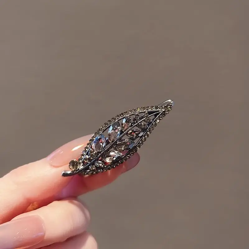 High Quality Sparkly Rhinestone Hair Duck Bill Clip Elegant Side Clip for Bangs Simple Everyday Versatile Hair Accessory