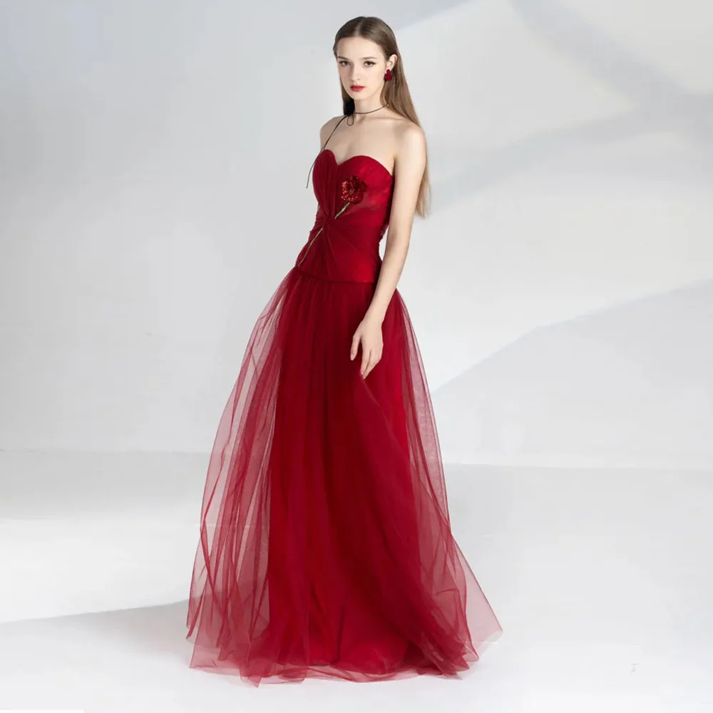 فستان سهرة من التول الأحمر لحفلات الزفاف بدون حمالات فستان سهرة نسائي على شكل حرف A فساتين رسمية