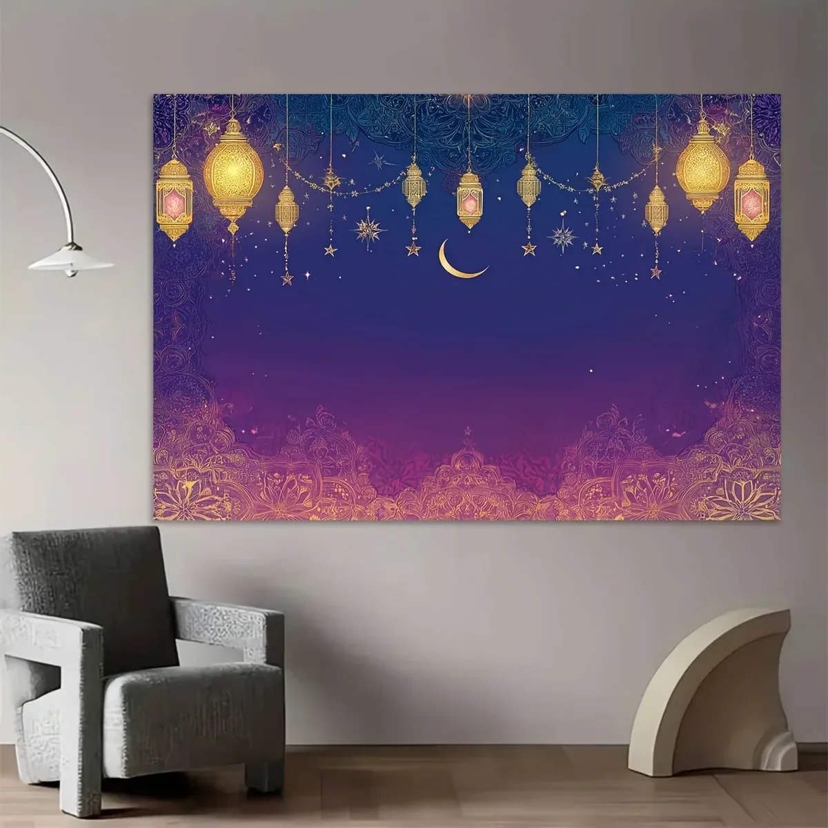 لافتة خلفية رمضان - فوانيس ذهبية معقدة وتصميم قمر الهلال على التدرج الأزرق الداكن إلى الأرجواني