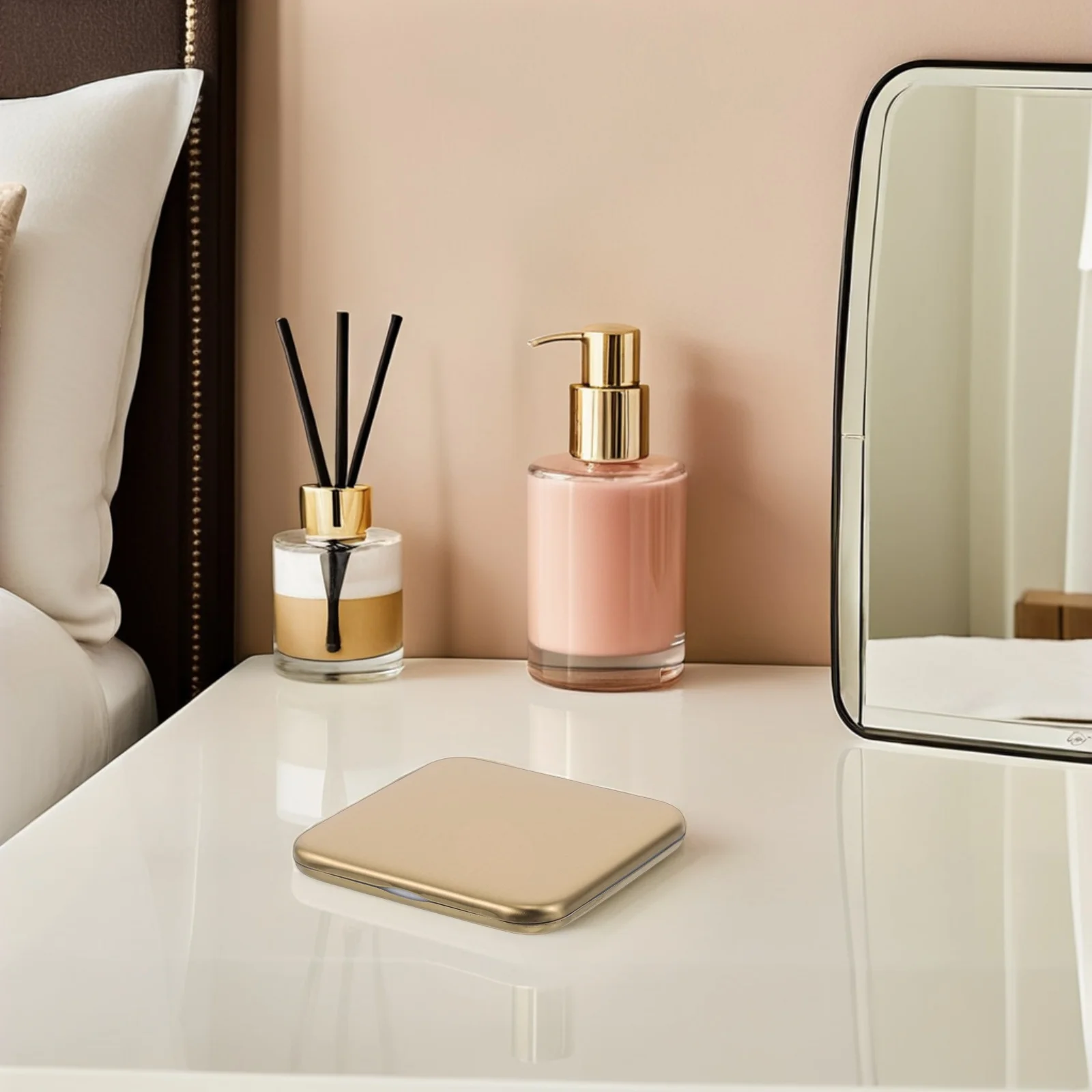 

Portable Makeup Mirror Travel for Purse Compact Golden Handheld Beauty