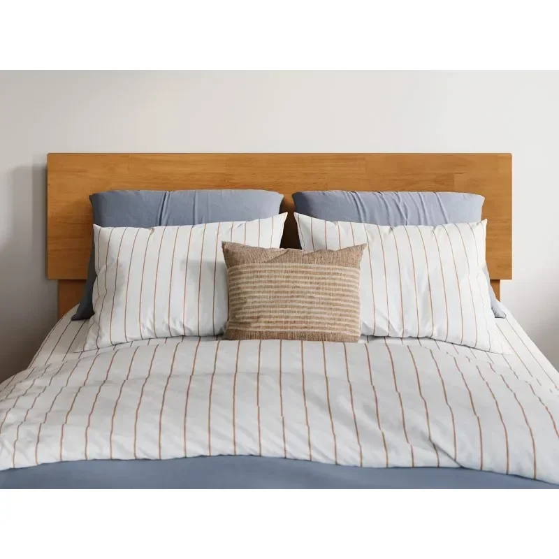 

Кровать-платформа из массива дерева с изножьем и ящиками для хранения вещей