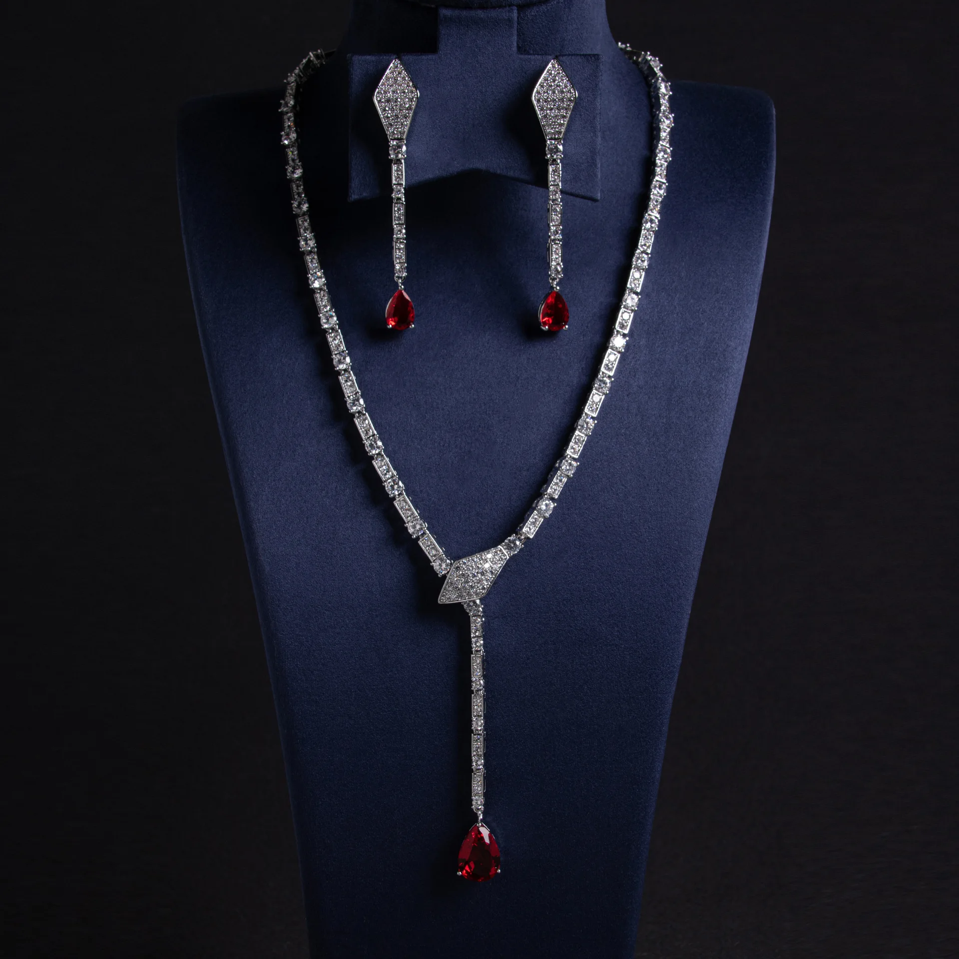 luxury-full-cubic-zirconia-long-earrings-necklace-jewelry-set-high‑quality-bridal-wedding-jewelry-exquisite-dinner-party-accesso