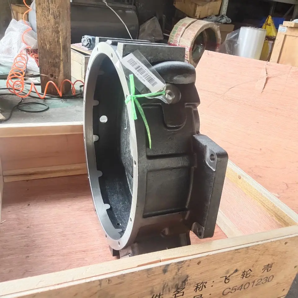 For Cummins  Engine 6L 6CT 6D114 4993644 3908799 C5401230 Spare Parts New Flywheel Housing Model 3908799 5401231