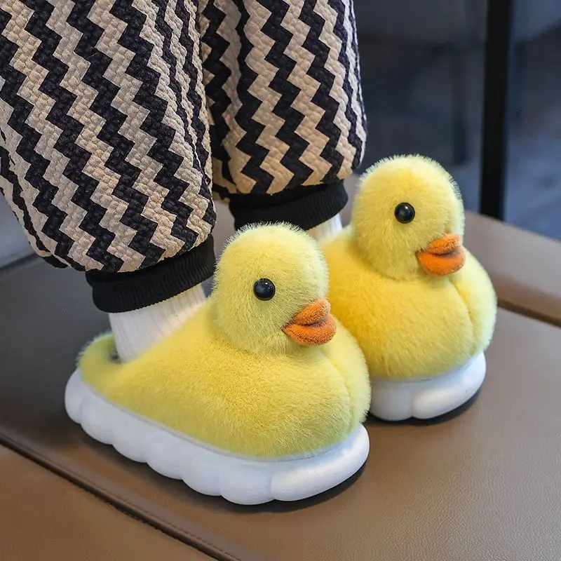 

Kids Winter Plush Slippers Thick Sole Non Slip Home Shoes for Boys Girls Cute Duck Design Soft Fleece Lining Indoor Footwear