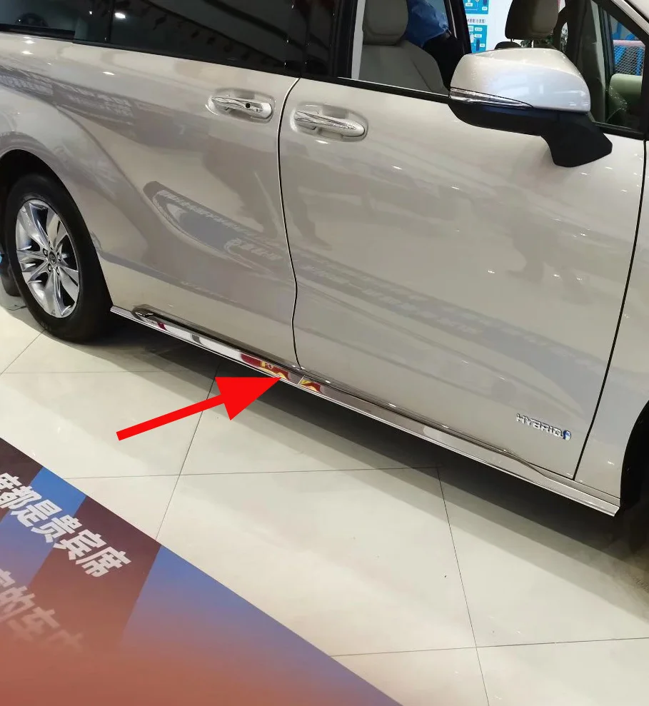 

For Toyota Sienna 2021 2022 Car styling Auto Side Skirt Car stainless steel Sticker Side Body Door Decoration Trim