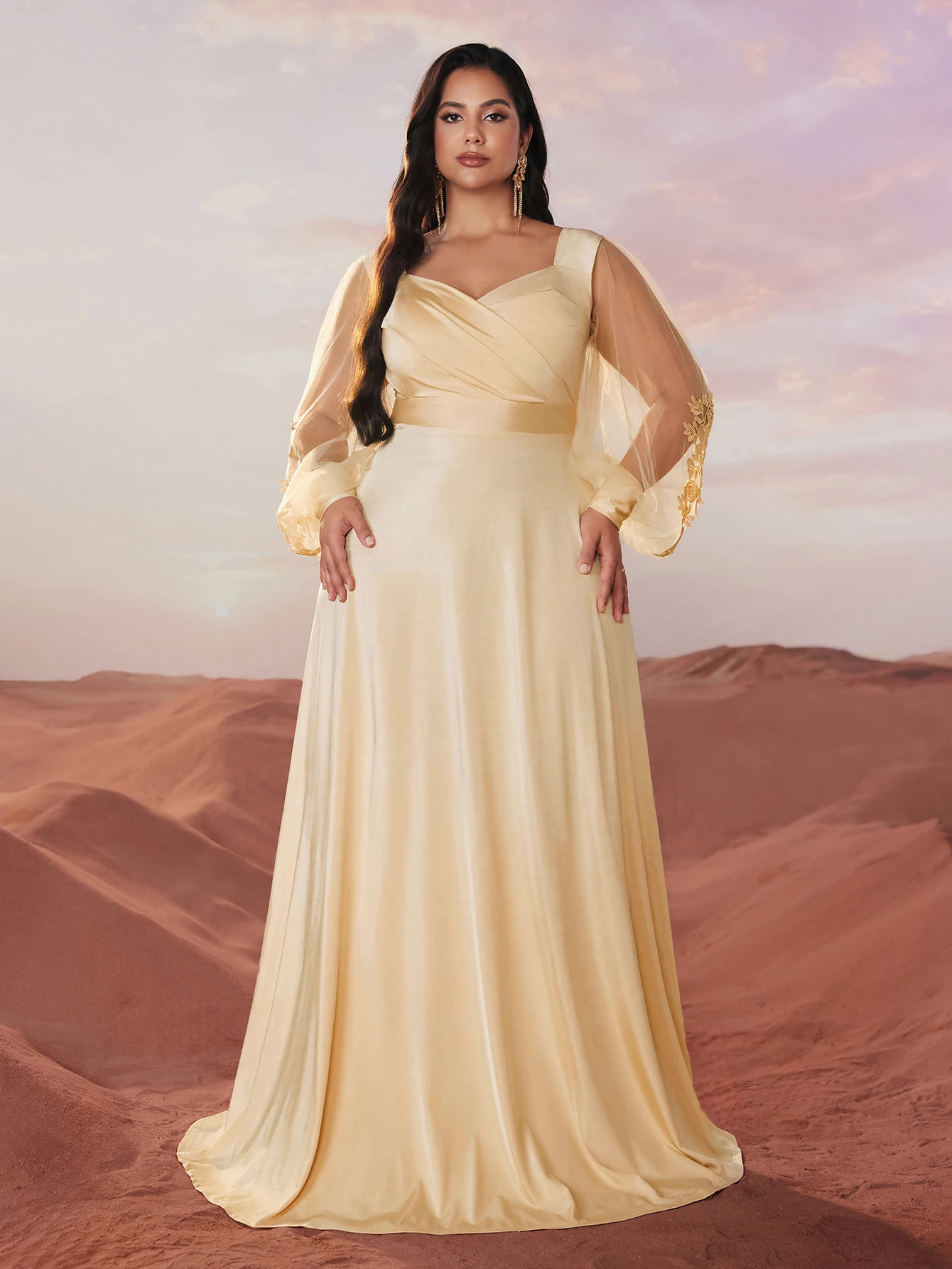 

Plus Size Women Formal Cocktail Dress With Rhinestone Collar, Embroidery, Mesh Printing And Long Sleeve Backless, Autumn, Elegan