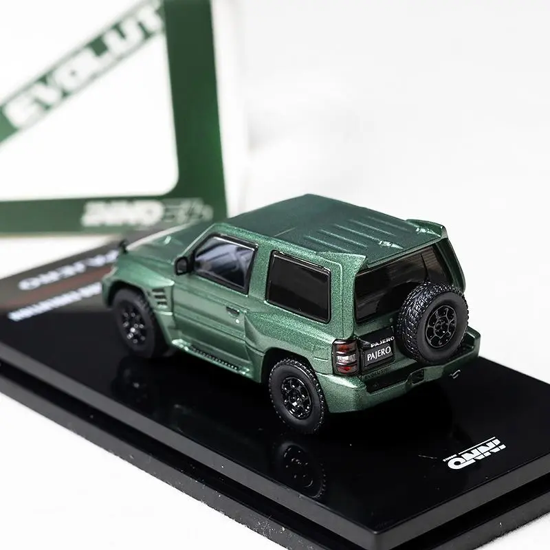 INNO 1/64 Mitsubishi Pajero EVO Legering Speelgoed Motorvoertuig Diecast Metaal Model Geschenken