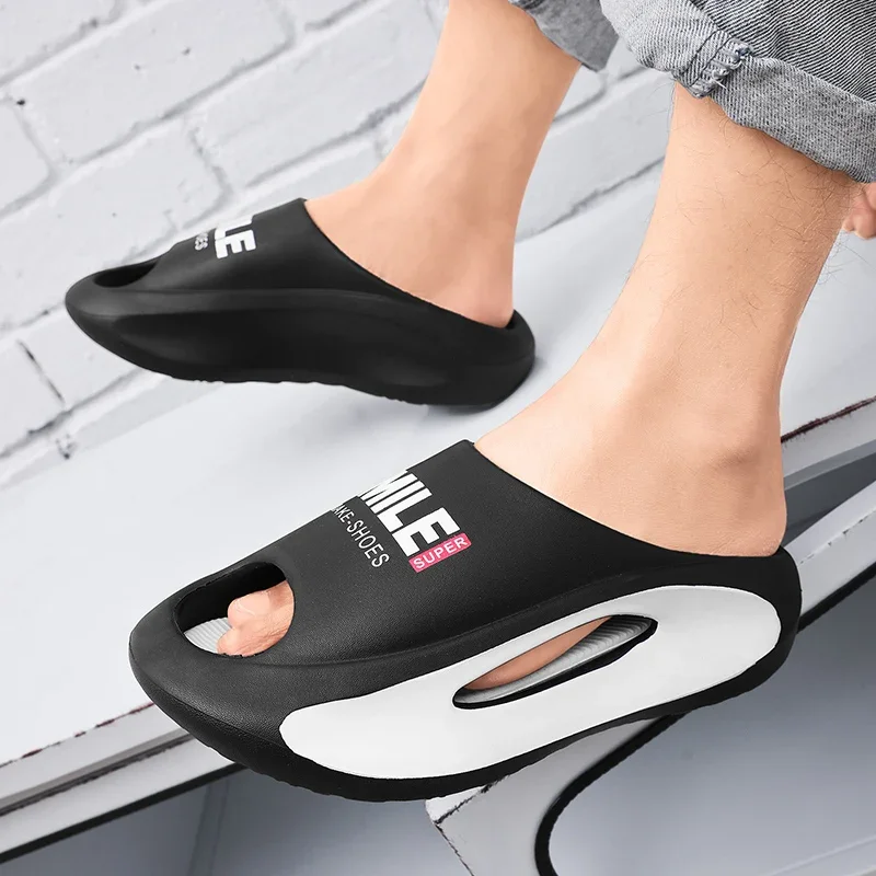 Men Summer Slippers 2024 Trend EVA Soft Bottom Cloud Slides Light Beach Shoes Male Suitable Indoor and Outdoor Platform Sandals