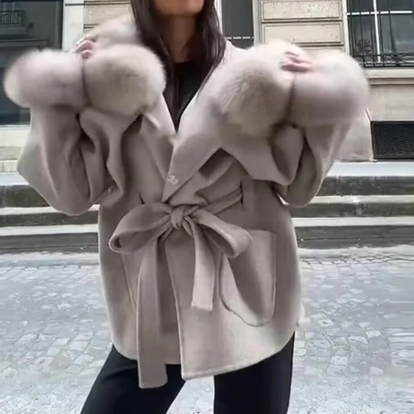 ファイオナブル ロングスリーブ フード付き レディースコート 2025年冬新作 多用途 シンプル スタイリッシュ スタンドフィット レディースアウター