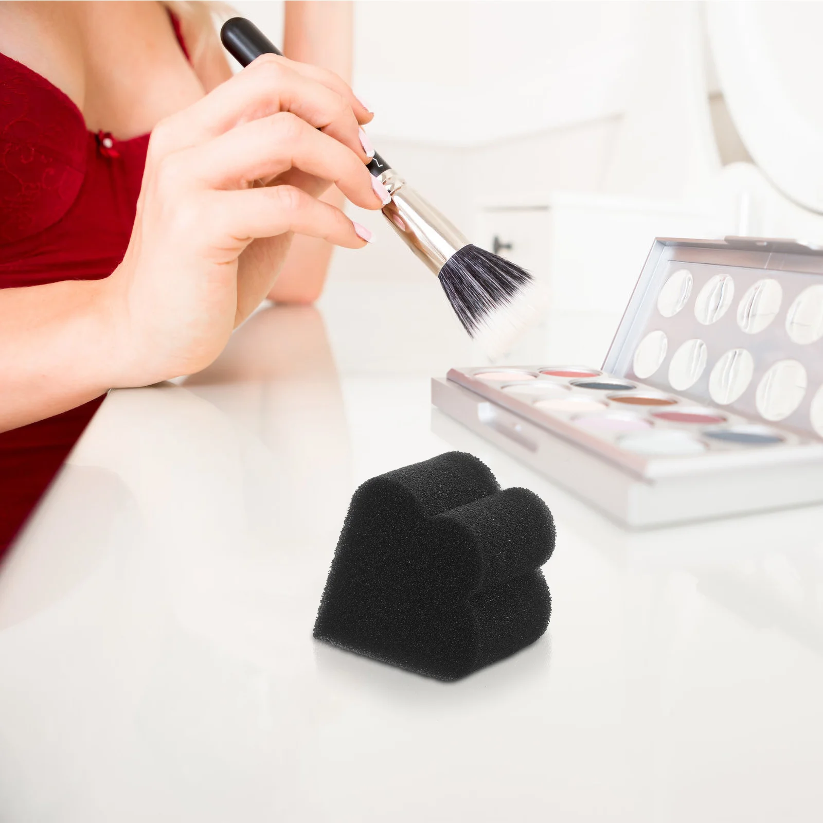 10 szt. Gąbeczek do makijażu w kształcie kwiatu śliwy, miękkie puszki do pudru, przenośne aplikatory do makijażu podkładu, kremu do twarzy i korektora.