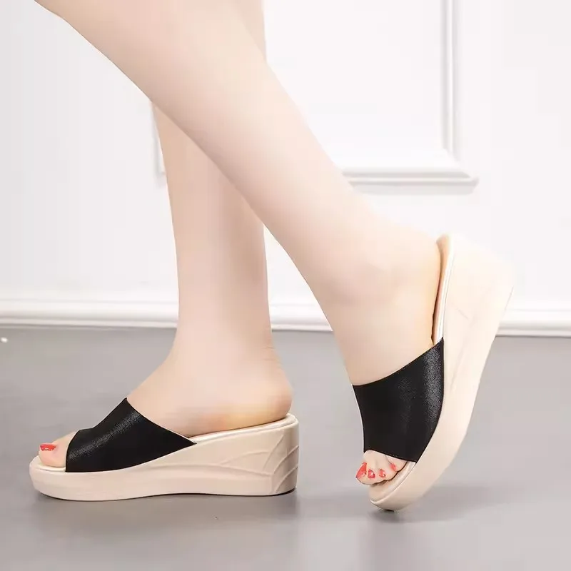 Slope Sandals and Women's Fashion New Platform Casual Fishmouth Anti-slip Middle Heel Slippers Woman Shoes Sexy