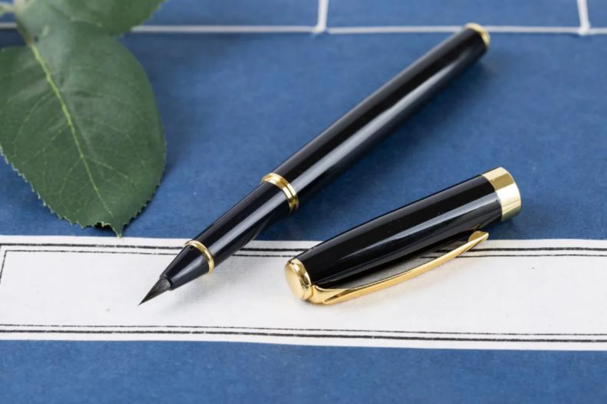 Calligraphy general metal soft brush pen water brush fountain pen type absorption type watercolor brush Out water writing brush