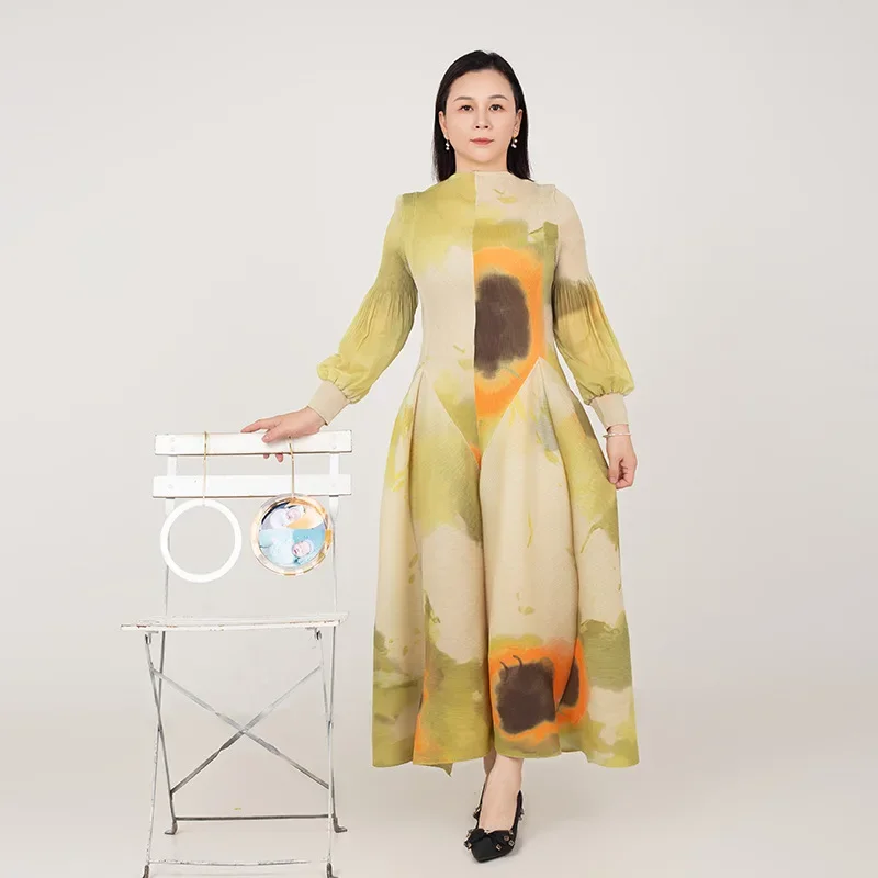 Folded women's clothing, new printed splicing bubble sleeve temperament large size women's dress