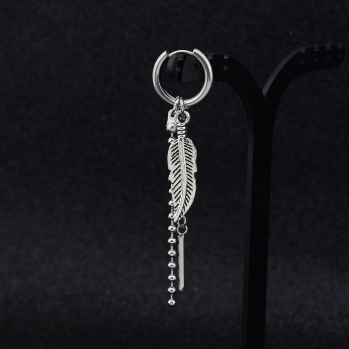1PC Gothic Edelstahl Feder Perlen Kette Quaste Drop Ohrringe Für Frauen Männer Einfache Punk Geometrische Blatt Ohrringe Schmuck