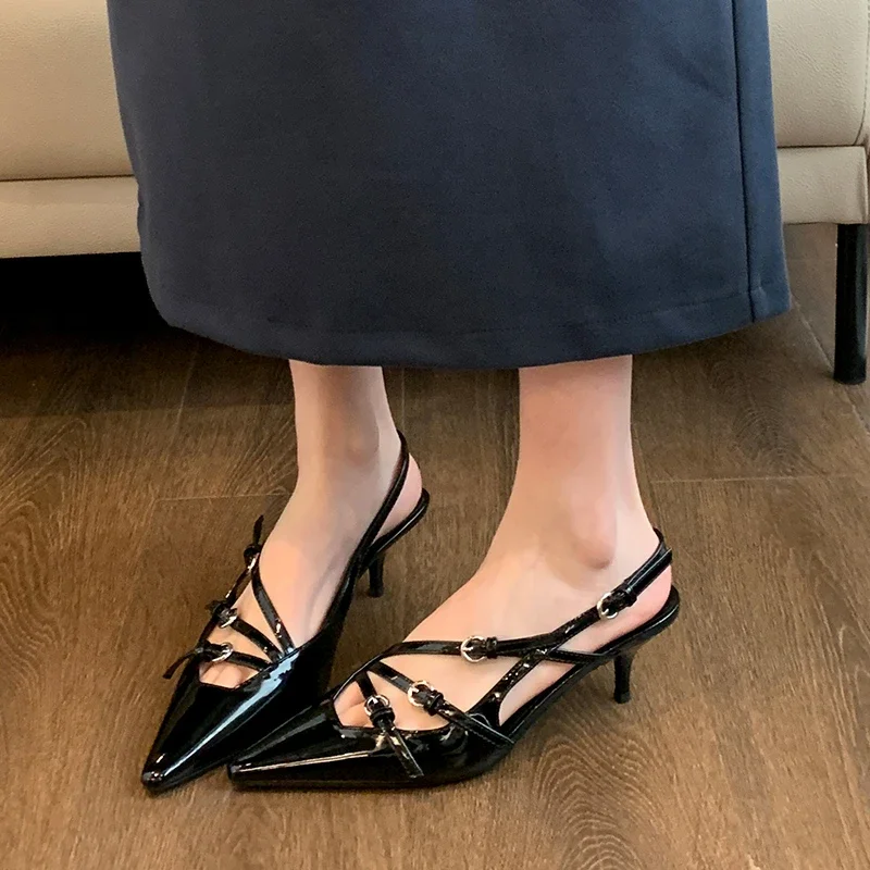 Talons hauts avec ceinture pour femmes, chaussures de marque pour femmes, talon Parker pointu, bureau et carrière, sexy et à la mode, 2024