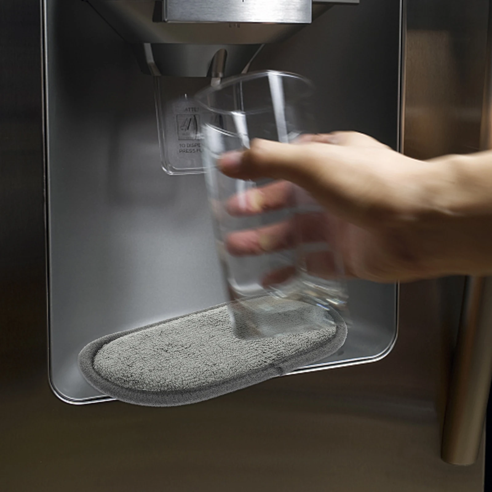 

2Pcs Anti-Splash Absorbent Pad Fridge Drip Catcher Sturdy Material Long-Term Use Ideal Gift for Friends Home Supply