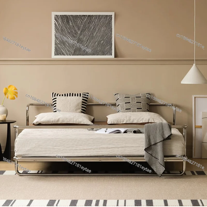 Modern Queen Metal Bed Frame 157/187*207*69cm, Vintage Sturdy Steel Bedroom Furniture Easy Assembly