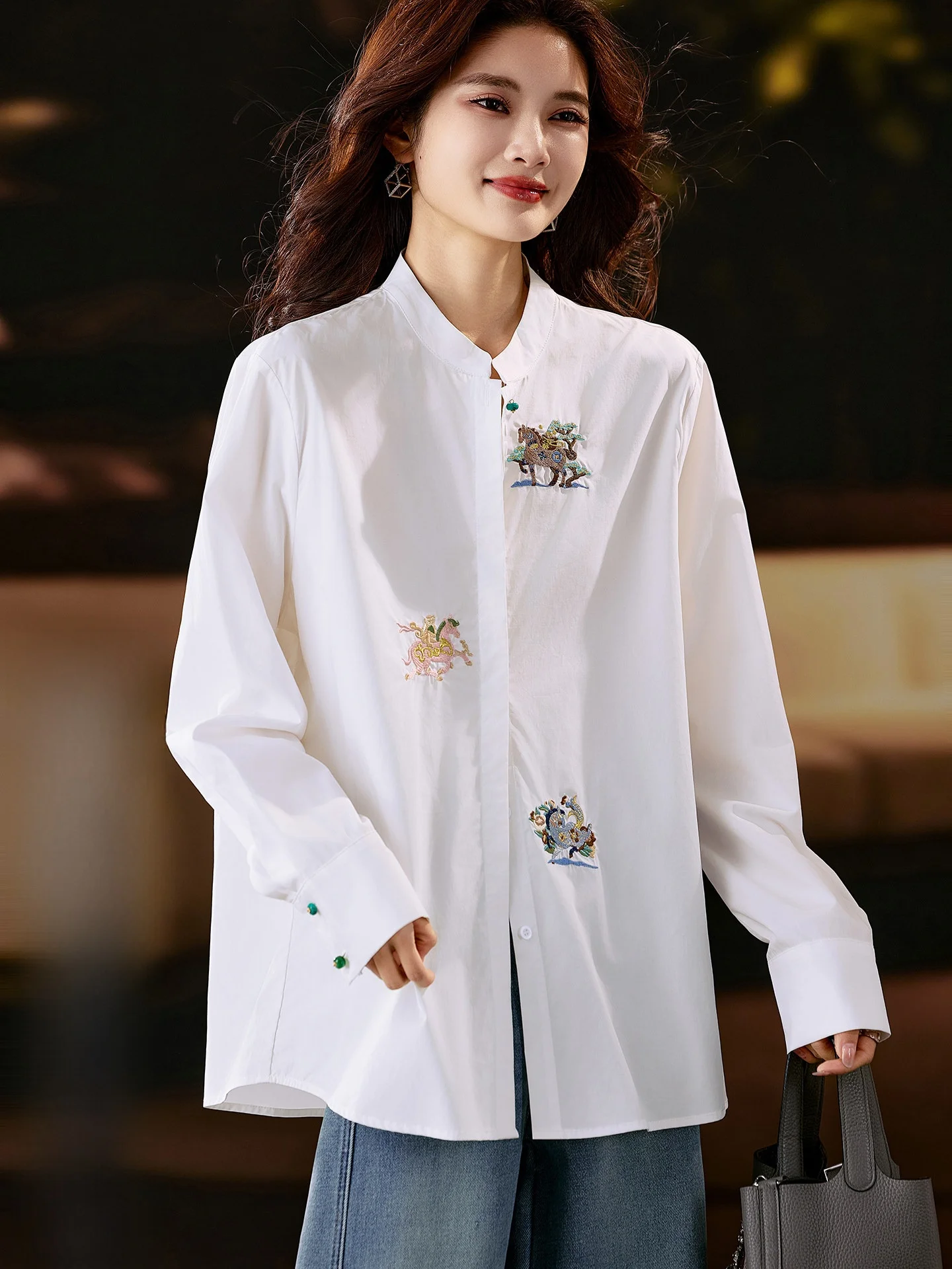 

Повседневная женская зимняя рубашка с длинным рукавом и вышивкой, новинка, большие размеры, европейское качество, уличный стиль, хлопок, матовый материал.