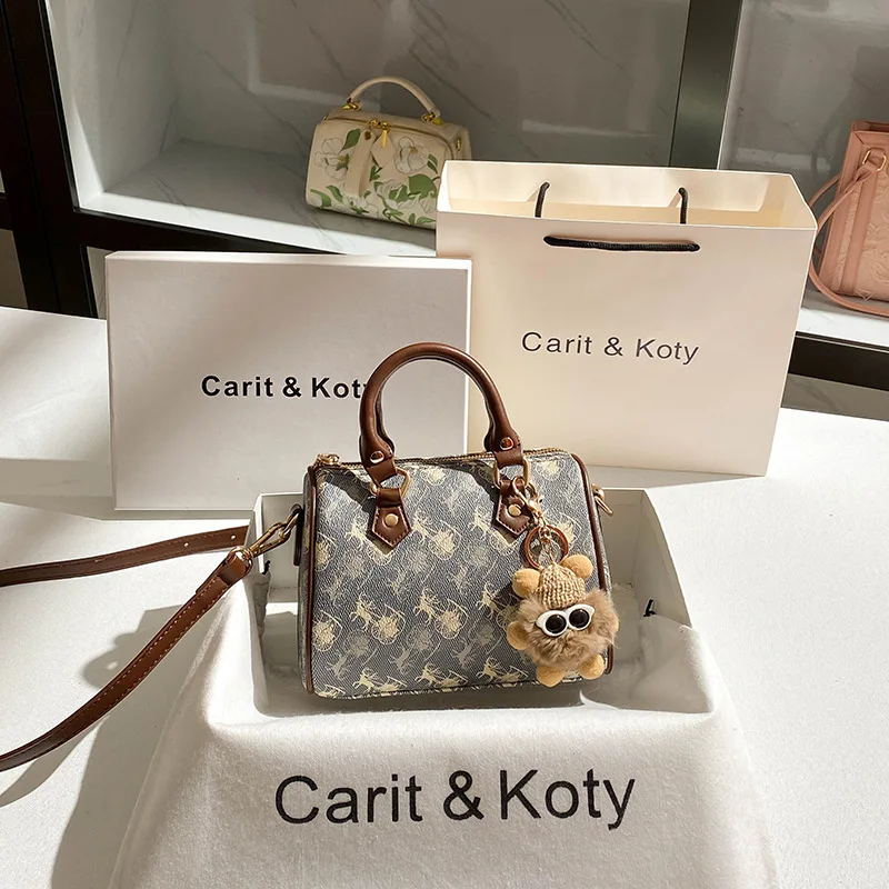 

Simple Parisian Chic Diaper Bag For Women Unique Vintage Crossbody Handbag Designer Leather Minimalist Messenger Purse And Tote