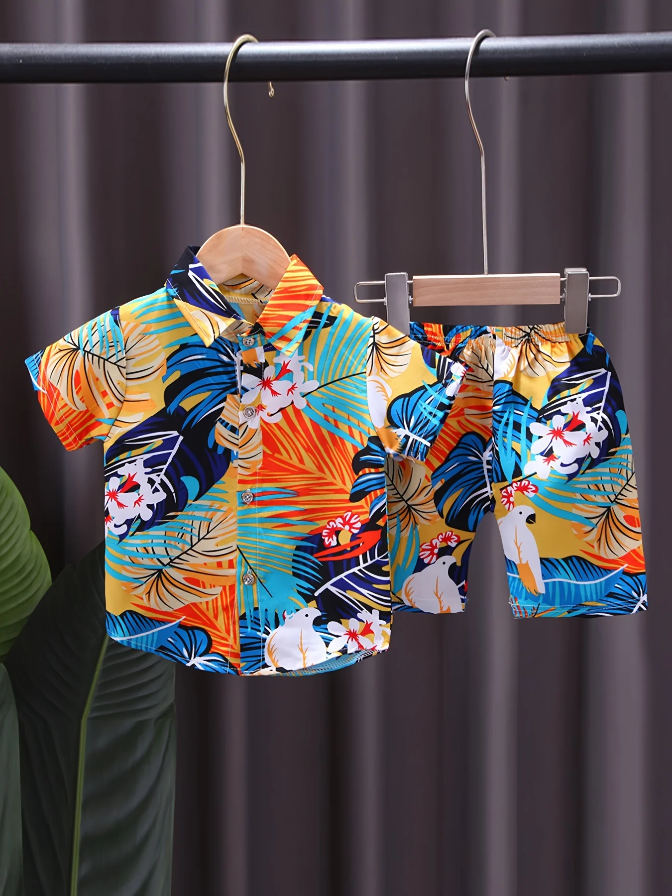 2pcs Baby Boy's Tropical Print Short Sleeve Set, Casual Summer Outfit, Colorful Hawaiian Style Shirt And Shorts Combo