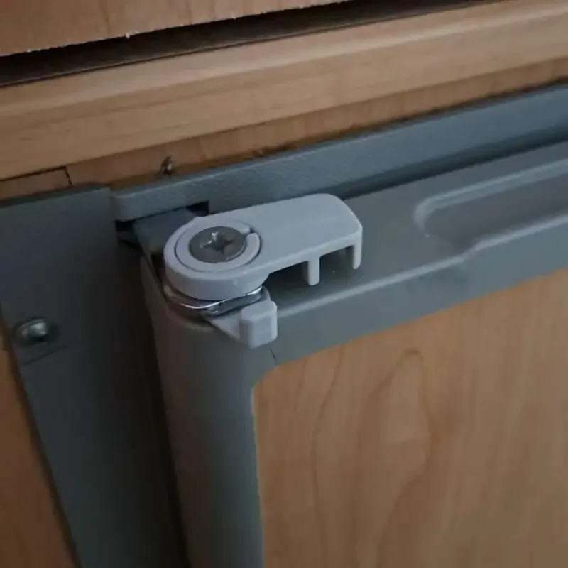 Wohnmobil-Kühlschrank-Türverschluss, Ersatz-Schlossverschluss für Wohnwagen-Reisekühlschränke – Detail 1