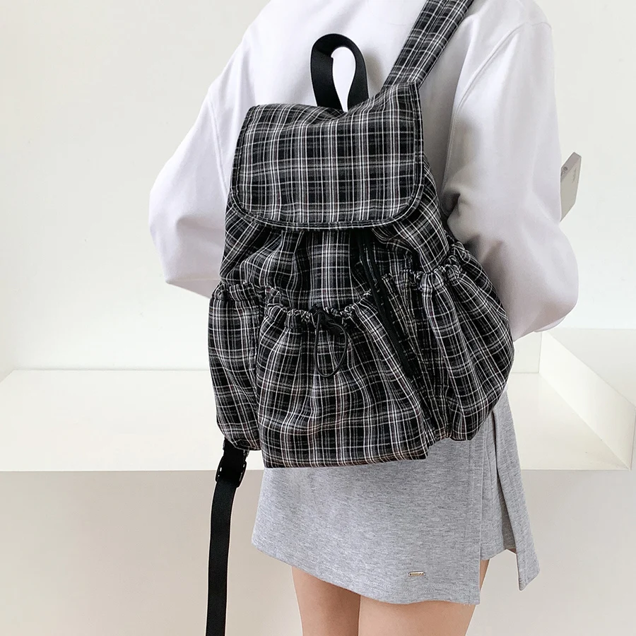 

Casual Checkered College Students Backpack Y2k Aesthetic Plaid Bagpacks Women Streetwear Preppy Schoolbag Flip Shoulder Bags Sac