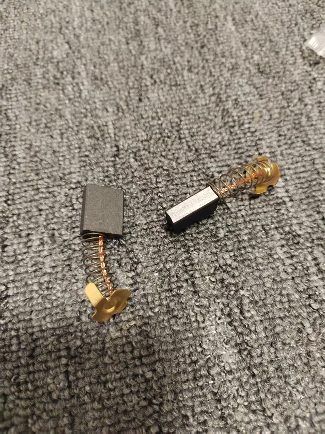 2 قطعة محرك مفرغة تيار مباشر 9.5X17.5X30 فرشاة كربون مخصصة مقاومة للاهتراء 7*16.5*21 فرشاة كربون المحرك #3