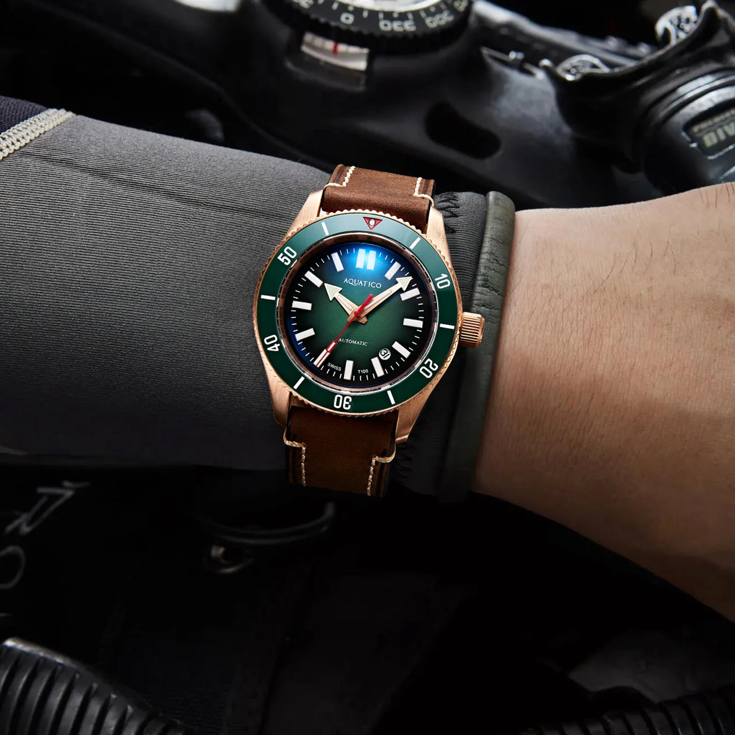 Aquatico Super Star Bronze Dive Watch Green Dial(SWISS Sellita sw200-1)