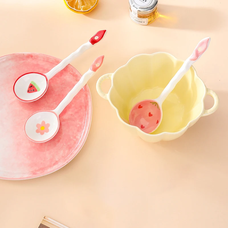 

Kawaii Fruit Strawberry Ceramic Soup Spoon Cute Ice Cream Hand Painted Coffee Dessert Long Handle Spoon Kitchen Accessories