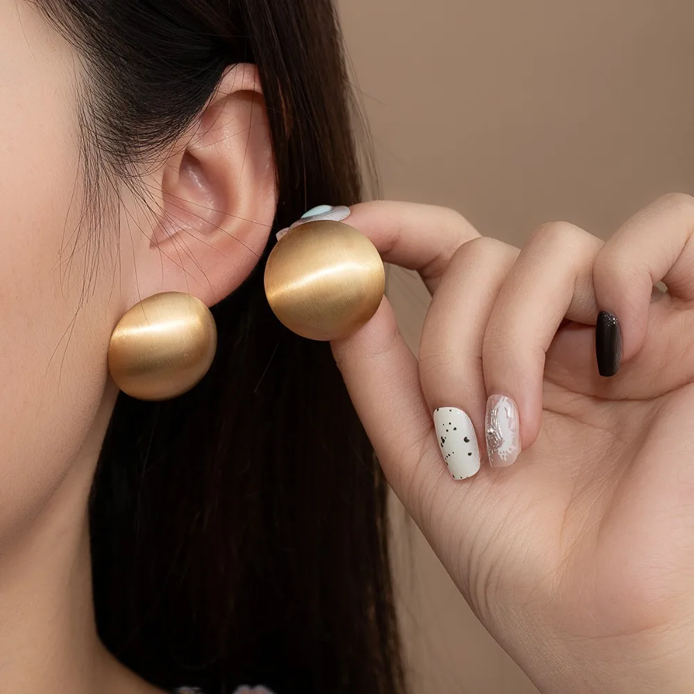 Korean Minimalism Gold Color Brushed Texture Geometry Circle Stud Earrings for Women Fashion Commuting Piercing Earrings Jewelry