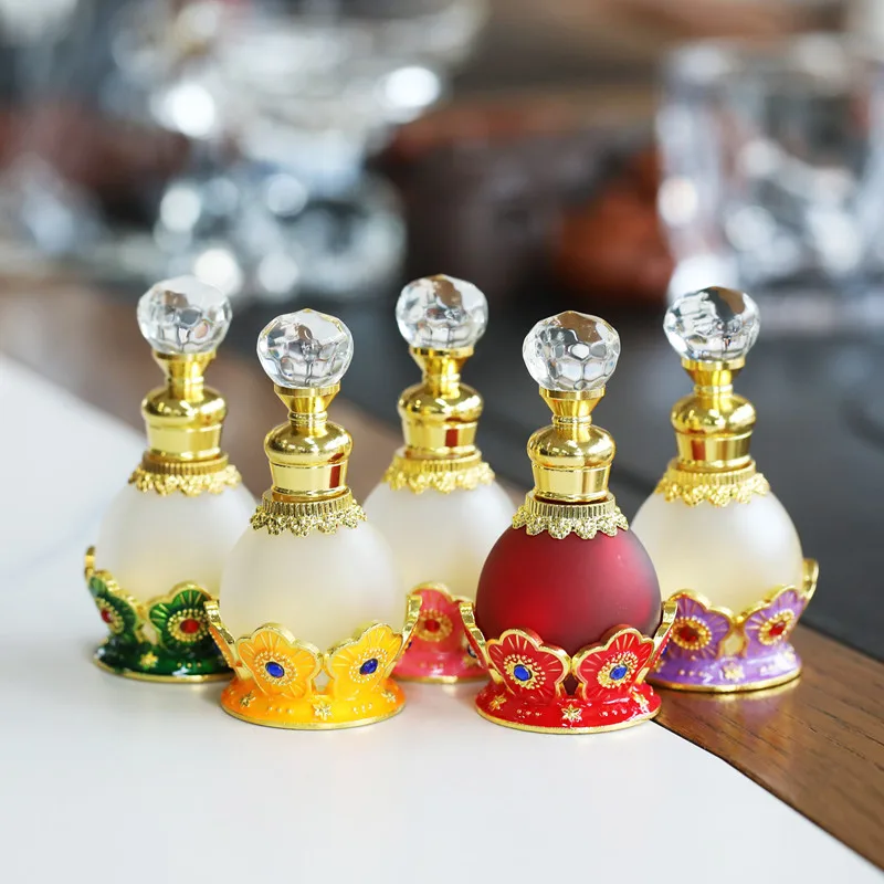 30pcs Dubai Style 15ml High-End Essential Oil Bottle Cross-Border Foreign Trade Explosions Flat Shape with Crown Cap Seal