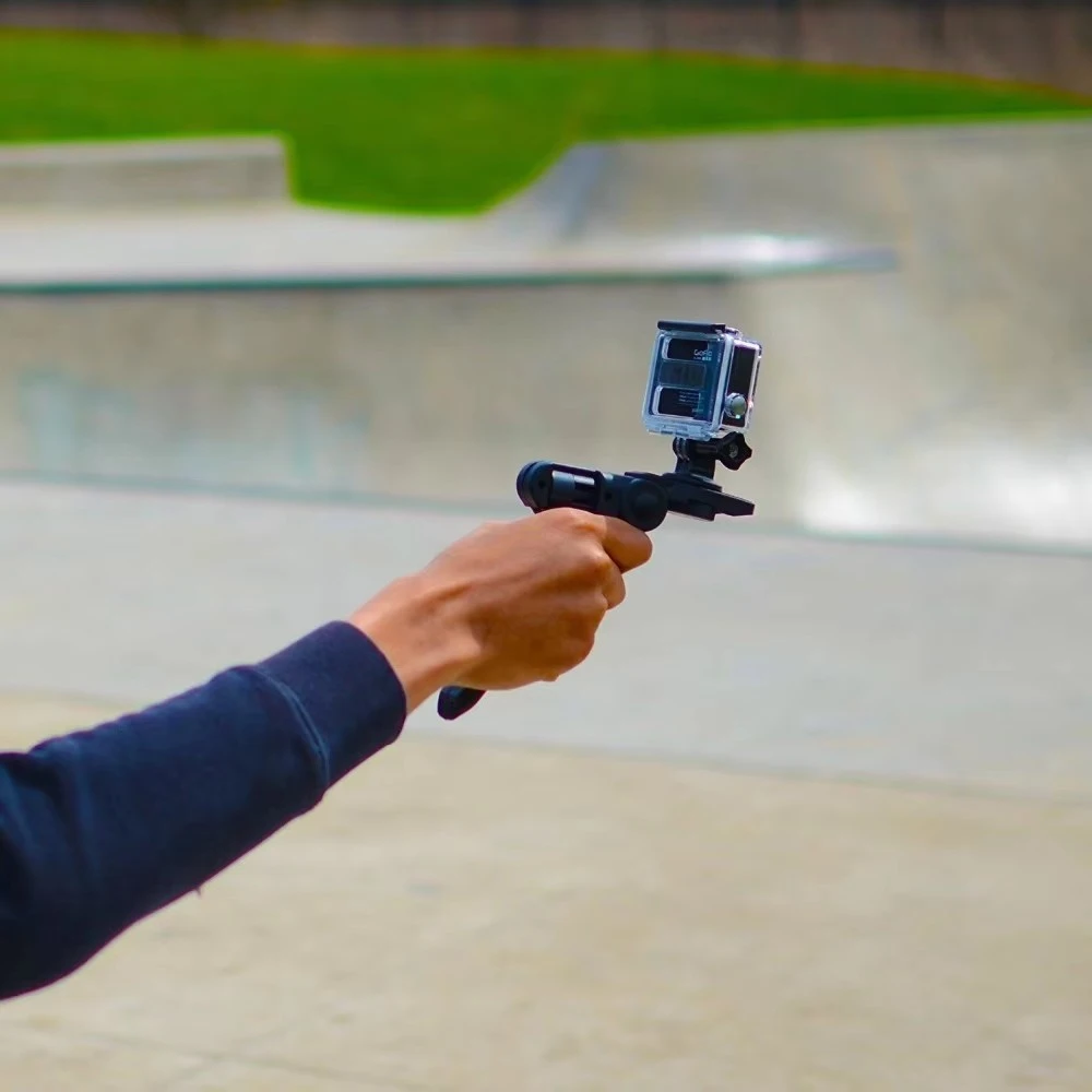 مسدس مع كاميرا عمل لولبية 1/4-20، تتضمن محول GoPro. ترايبود صغير ومونوبود. رفيق الكاميرا المدمجة للغاية، 1/4-20
