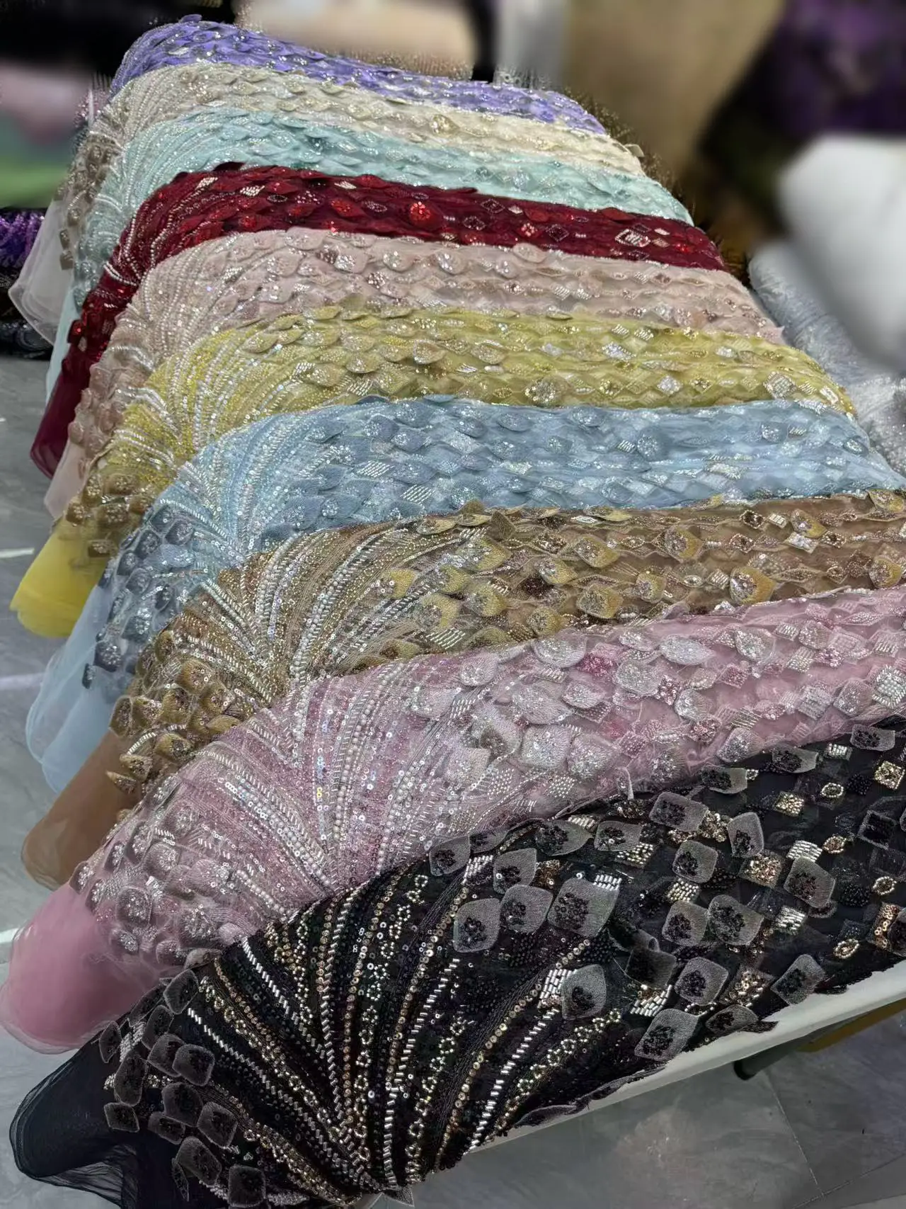 High-quality African Nigerian Elegant 3D Embroidered Beaded Fabric French Heavy Lace Fabric with Sequin for Party Wedding