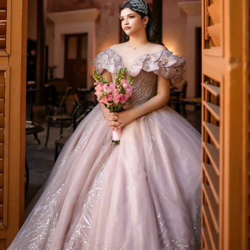 

Light Pink Quinceanera Dress Crystal Glitter Decal off-shoulder Lace layering Long tail Vestidos De 15 Quinceanera ﻿Customize