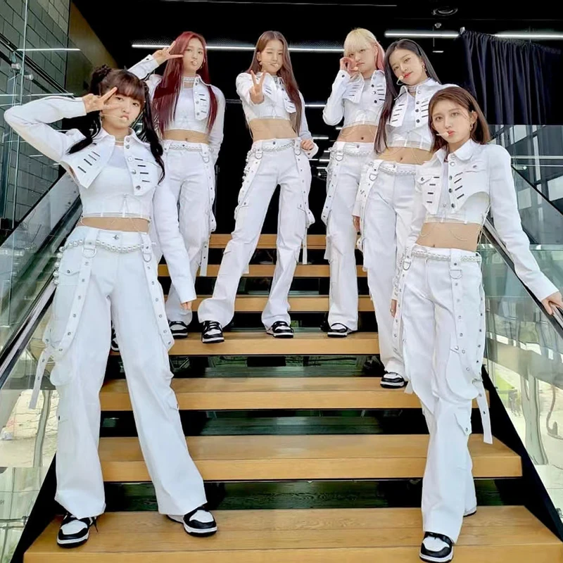 Kpop Coreano Branco Slim Top Crop Calças Cargo para Mulheres, Roupas de Dança, Roupas Festival, Colete Rave Hip Hop, Lady Dancer Ternos, Roupas de Concerto, Novo