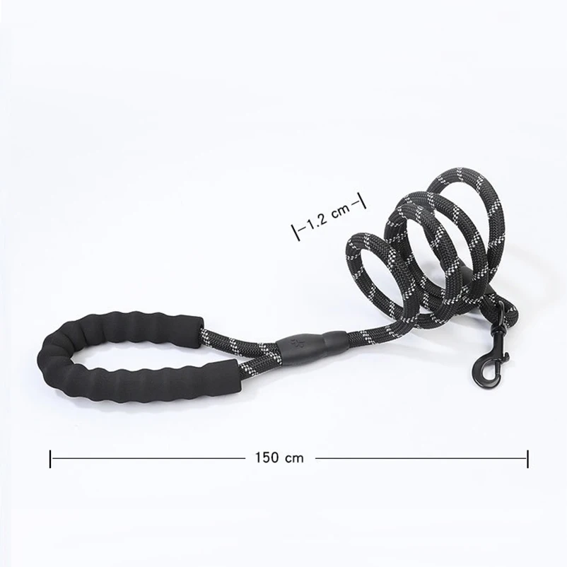 Hot pet products pvc reflective nylon round dog leash medium and large dog pet leash