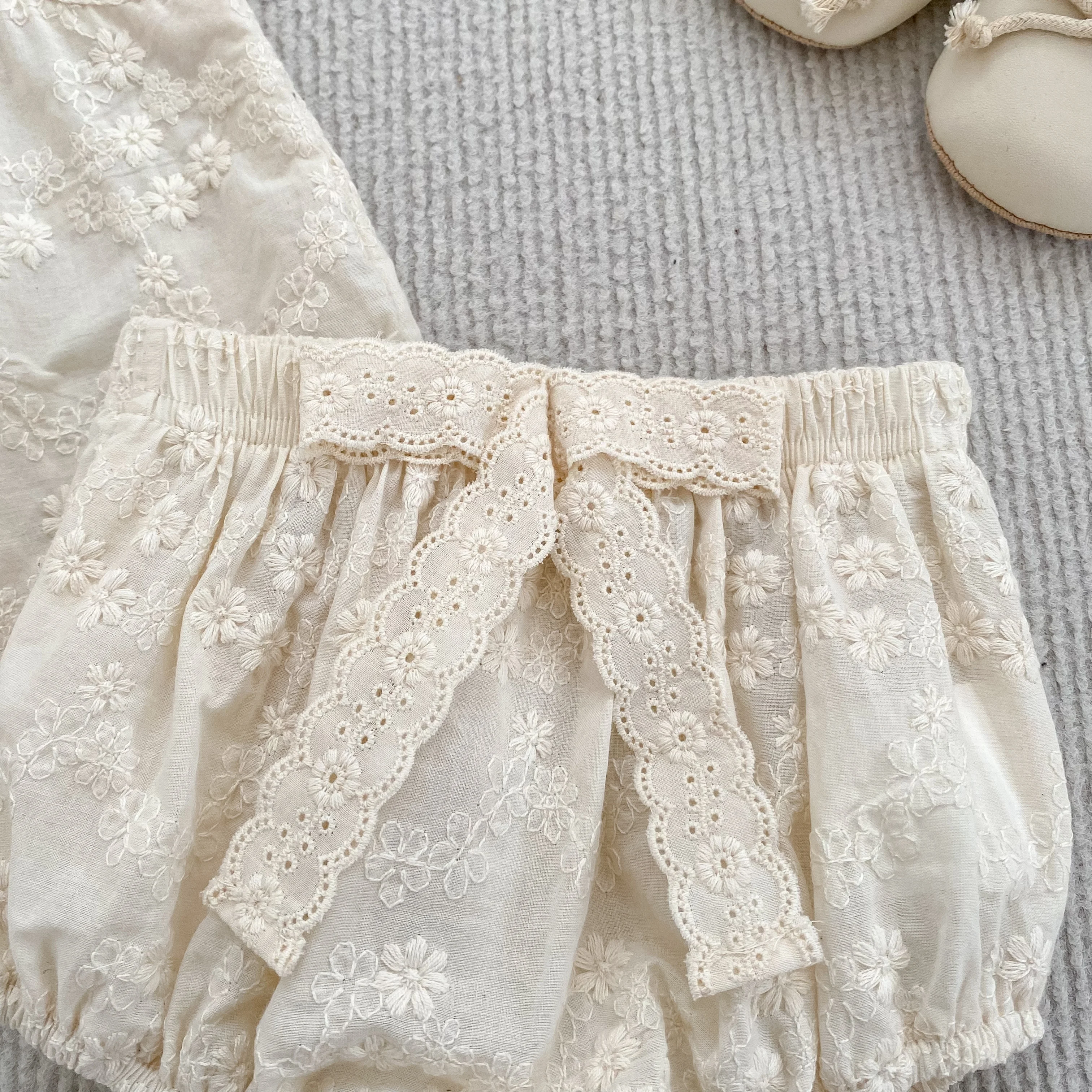 2026 Sommer-Träger-Set für Kinder 0-24M: Besticktes Gitter-Träger-Top + Shorts, Zweiteiliges Süßes Baby-Mädchen-Kleidungsset, Babykleidung – Detail 14