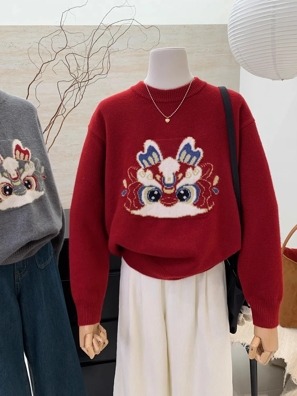 

Thiened Casual Loose round Ne Knitted Sweater Women's Inner Wear Top for Autumn Winter Red New Year Retro Embroidery Knit...