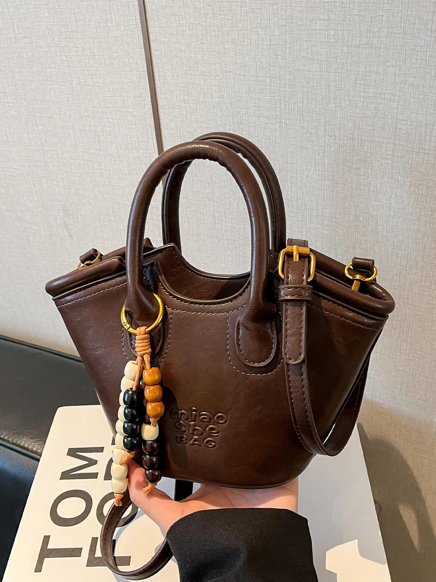 Bags for Women Korean Retro Fan Shaped Tote Bag Design Sense Party Handbag Personalized Versatile Crossbody Bags with Pendant