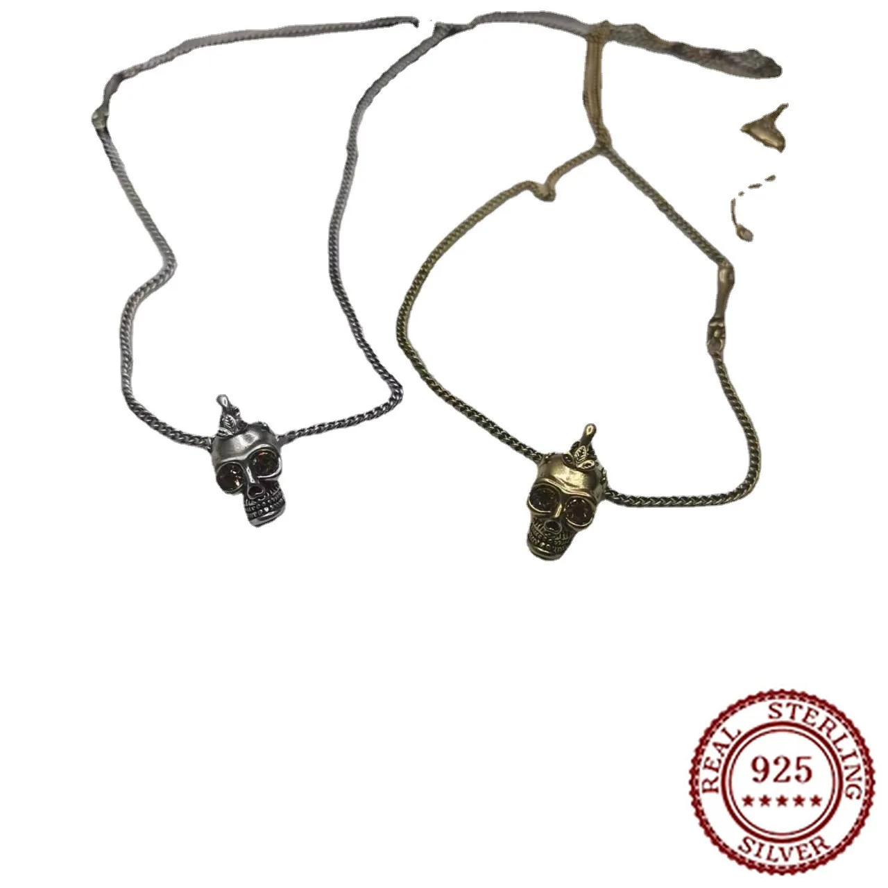 

2025 New Trendy Classic Leaf Skull Necklace for Women's Temperament Punk Scenery Face Ghost Head Clavicle Chain
