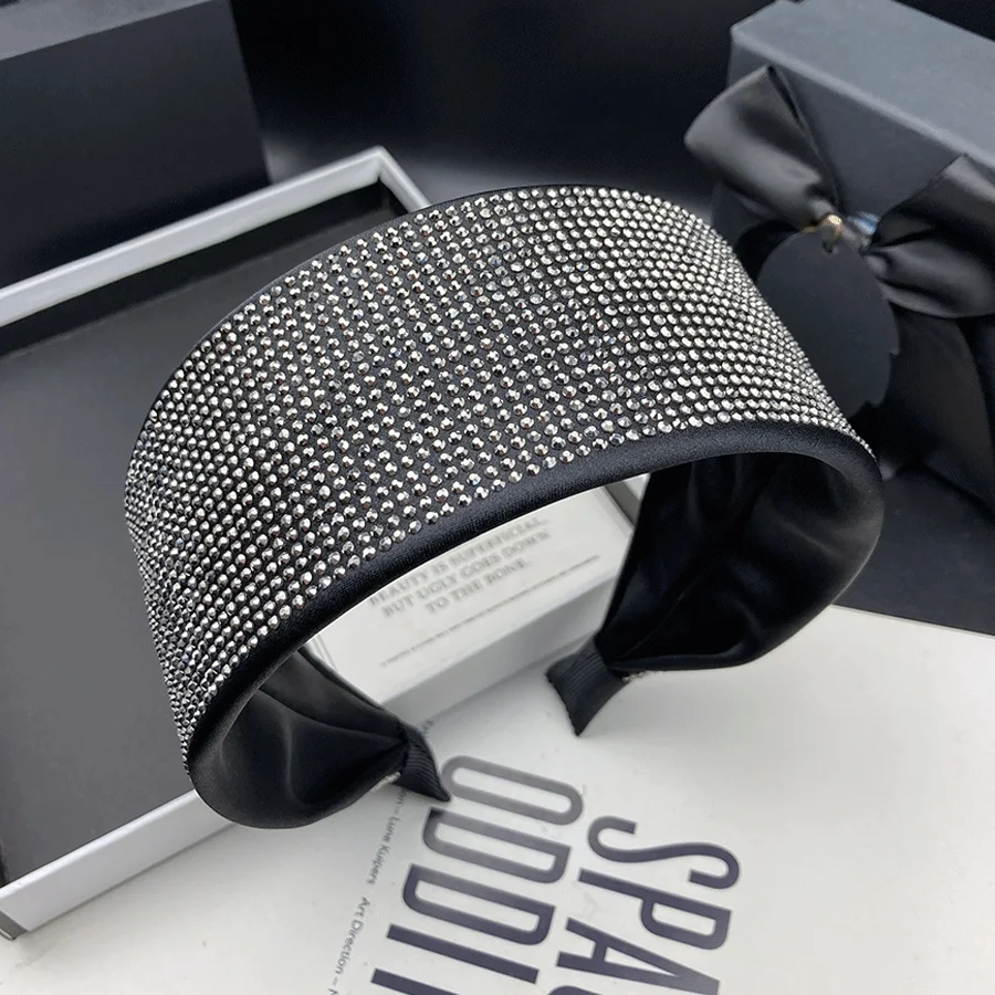 

Hairband with hair accessories, feminine temperament, diamond studded, adult shopping style, wide edge, pressed hair headband