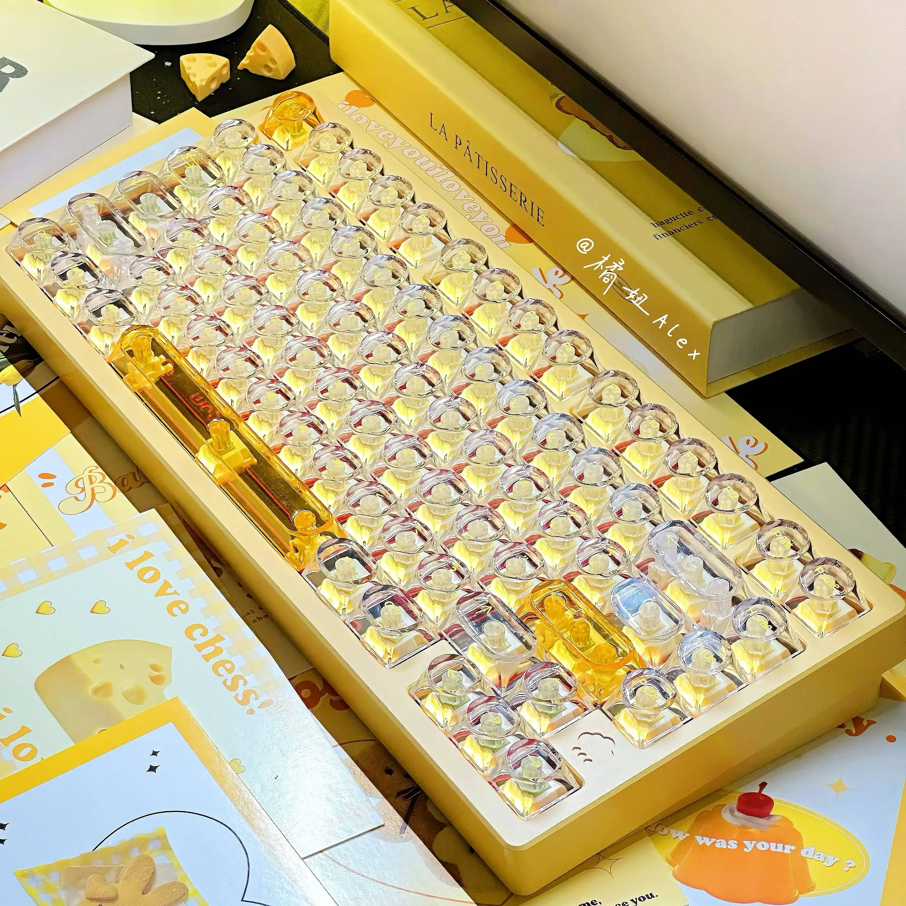 Undefined DDA Height PC Transparent Glazed Yellow Transparent Keycap 170 Keys Personalized Keycap