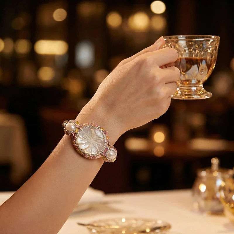 

Tourmaline Crystal Sea Shell Bracelet - Emotional Detox Bangle for Stress Release and Inner Peace