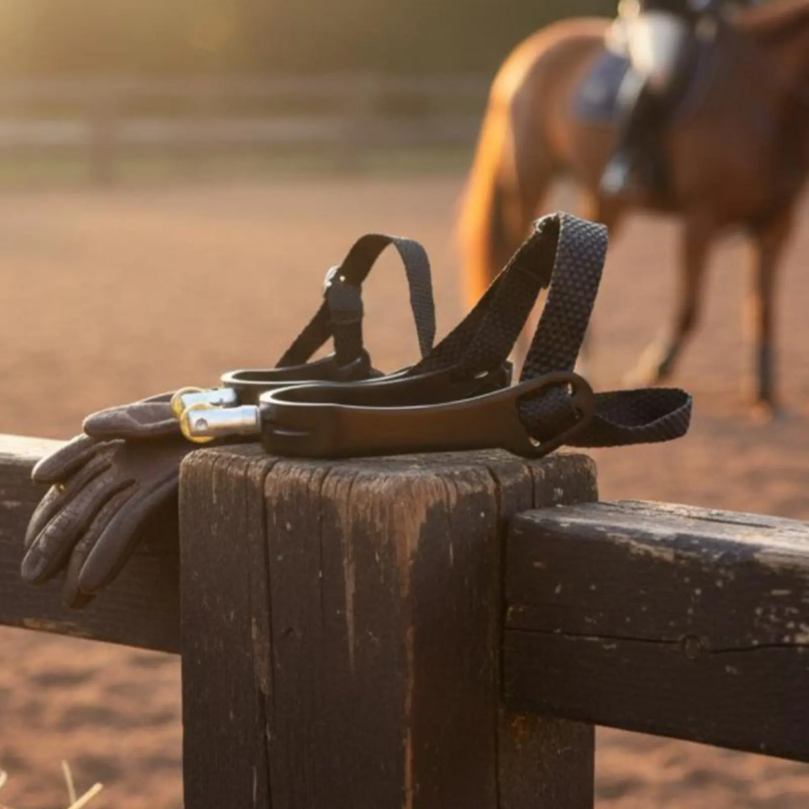 ローラーボールスパーツ-馬に優しいスパーとストラップセット-イングリッシュデザインスパー-乗馬者向け軽量設計
