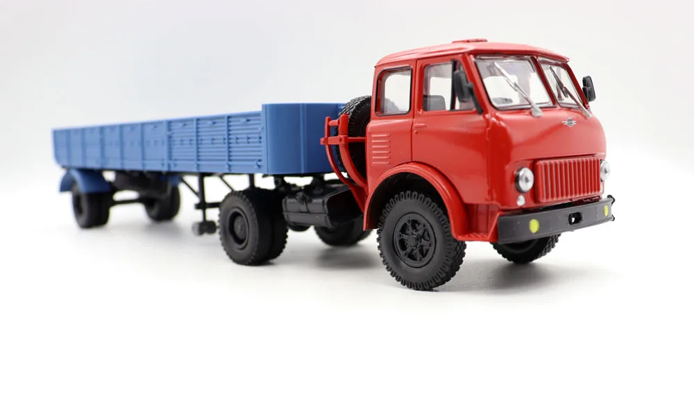 NEW 1:43 Scale 1963 MAZ-504 with semi-trailer MAZ-9380 USSR Long Truck Diecat Alloy Toy Model For collection gift